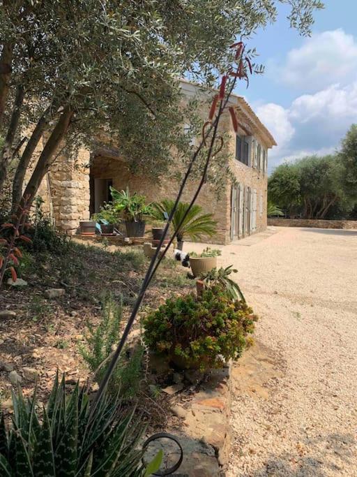 Maison Pipette Pipette Maison Le Castellet  Εξωτερικό φωτογραφία